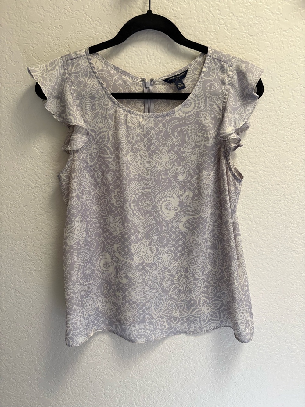 Banana Republic Lavender Floral Ruffle Sleeve Blouse
